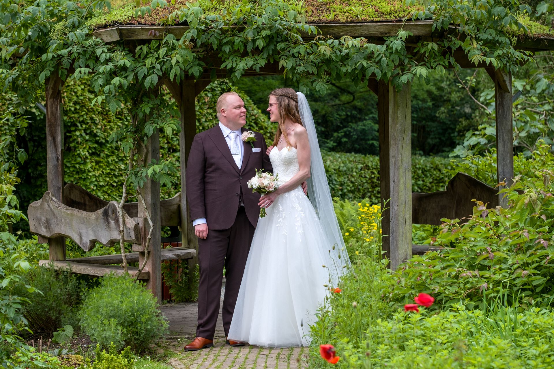 Waarom hebben jullie professionele trouwfotografen nodig? Waarom hebben jullie professionele trouwfotografen nodig?